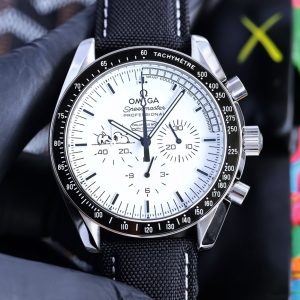 Omega Speedmaster Apollo 13 Snoopy Award Moon Landing Watch