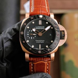 Panerai Submersible PAM00974 dive 42mm watch