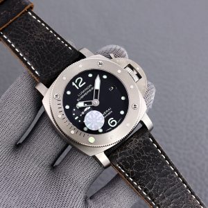Panerai PAM571 Luminor 47MM Men Watch