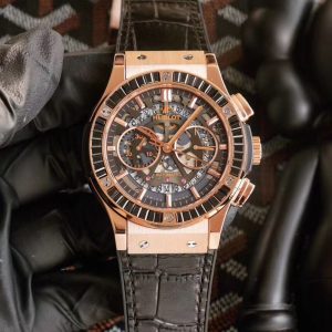 Hublot Classic Fusion Series 525.OX.0180.LR.1904 Watch 45mm Men's